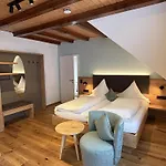 Zajazd Landgasthaus Zur Linde 3*