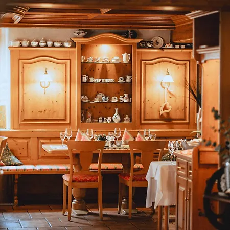 بيت ريفي Landgasthaus Zur Linde, Neusatz