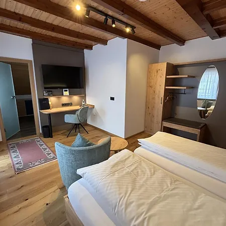 Landgasthaus Zur Linde 3*