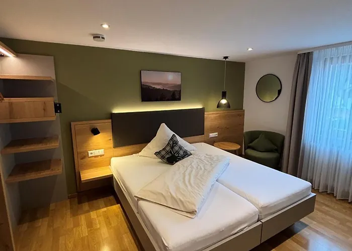 Fogadó Landgasthaus Zur Linde Bühl